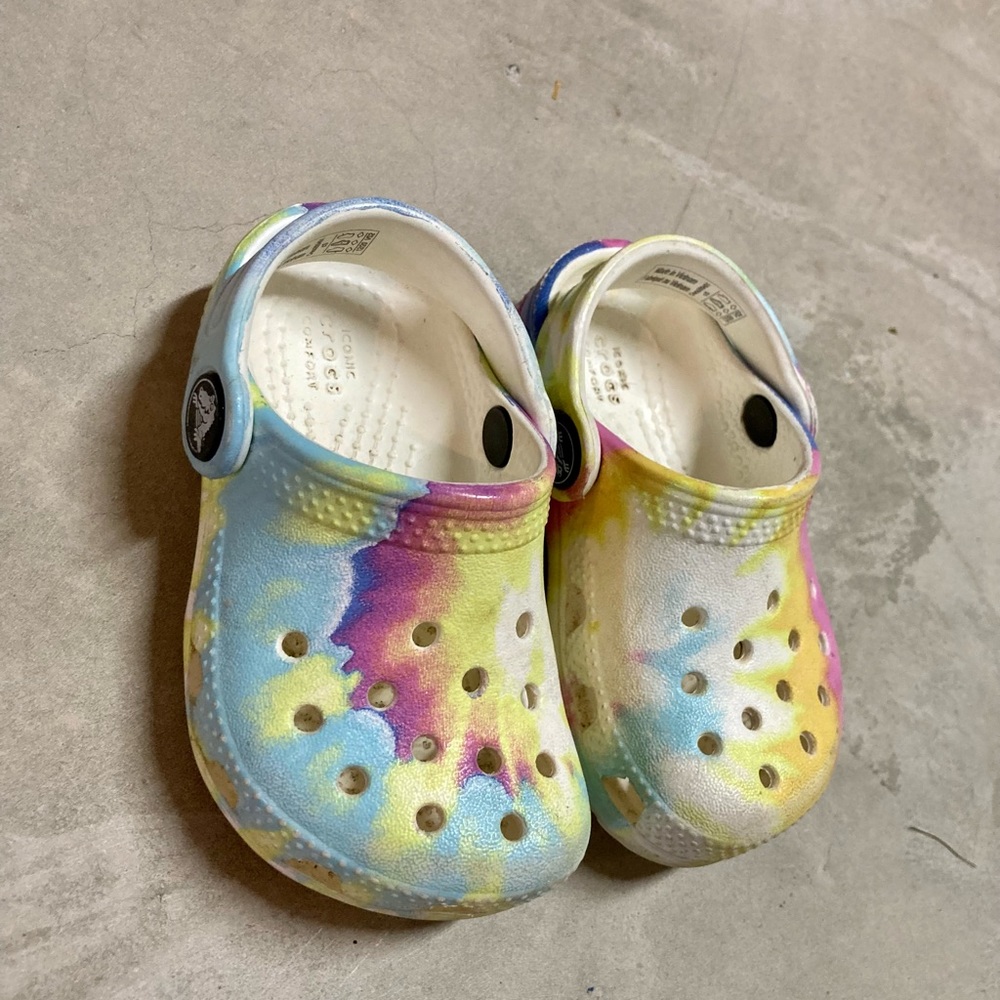 Toddler girl size 5 rainbow crocs